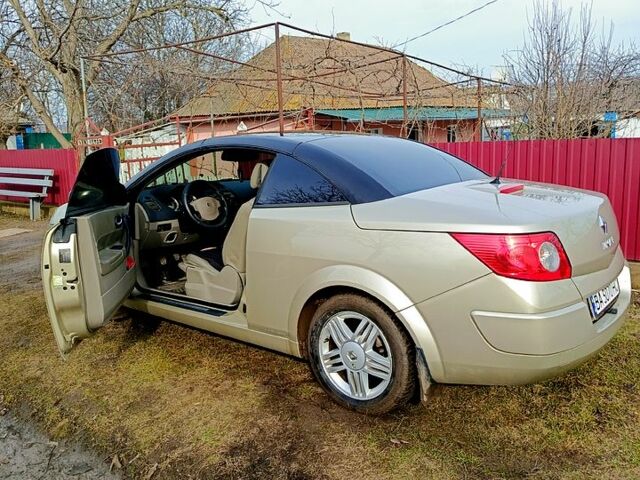 Рено Меган, объемом двигателя 16 л и пробегом 300 тыс. км за 5000 $, фото 1 на Automoto.ua