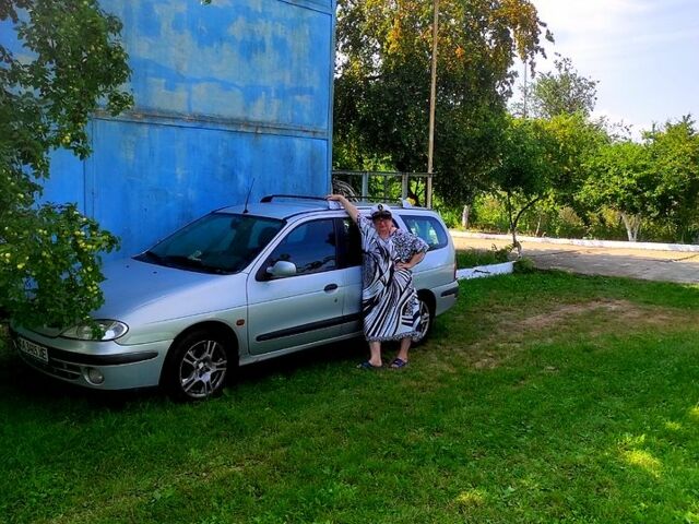 Рено Меган, объемом двигателя 1.6 л и пробегом 0 тыс. км за 3000 $, фото 1 на Automoto.ua