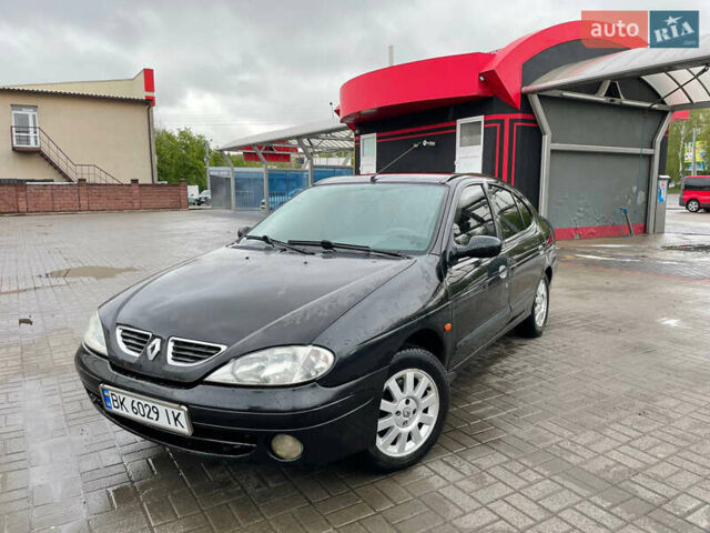 Рено Меган, объемом двигателя 1.6 л и пробегом 295 тыс. км за 3200 $, фото 1 на Automoto.ua
