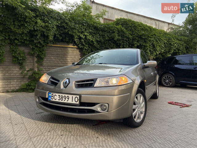 Рено Меган, объемом двигателя 1.6 л и пробегом 271 тыс. км за 5500 $, фото 1 на Automoto.ua