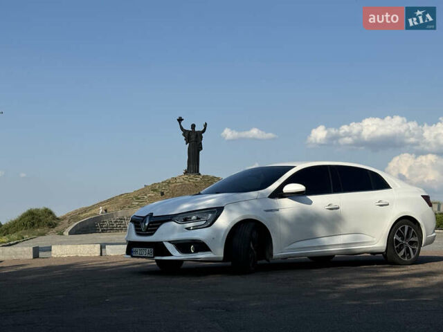 Рено Меган, объемом двигателя 1.5 л и пробегом 151 тыс. км за 17200 $, фото 1 на Automoto.ua