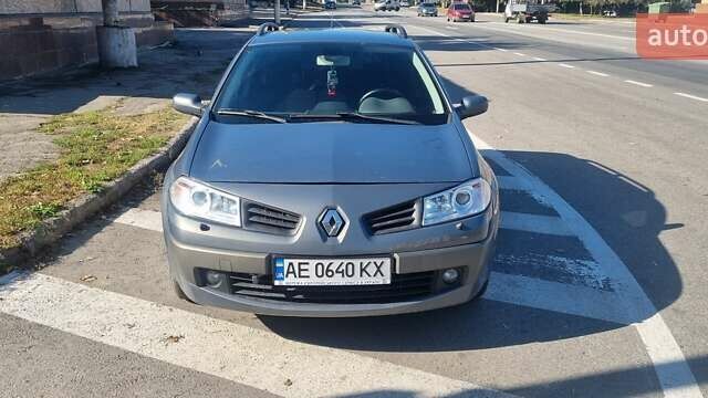 Рено Меган, объемом двигателя 2 л и пробегом 209 тыс. км за 5500 $, фото 1 на Automoto.ua