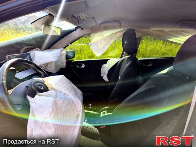 Рено Меган, об'ємом двигуна 1.6 л та пробігом 200 тис. км за 2500 $, фото 1 на Automoto.ua