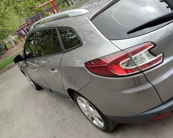 Рено Меган, объемом двигателя 2 л и пробегом 190 тыс. км за 7800 $, фото 1 на Automoto.ua