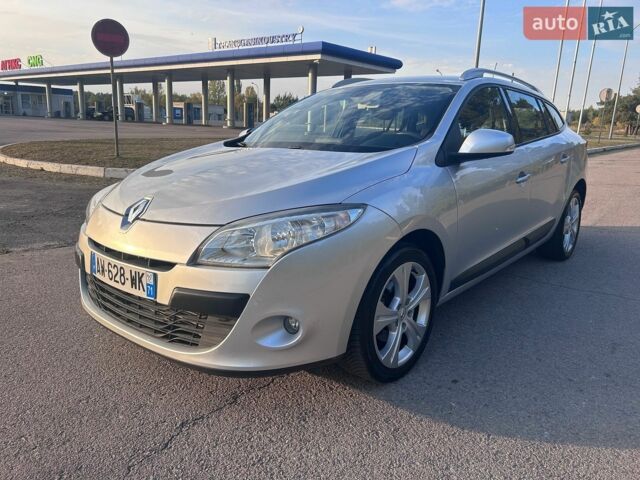 Рено Меган, объемом двигателя 1.46 л и пробегом 209 тыс. км за 7350 $, фото 1 на Automoto.ua