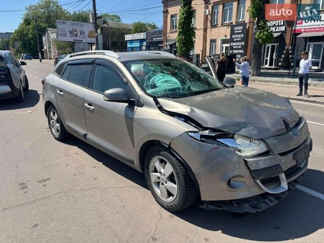 Рено Меган, об'ємом двигуна 1.5 л та пробігом 300 тис. км за 2700 $, фото 1 на Automoto.ua