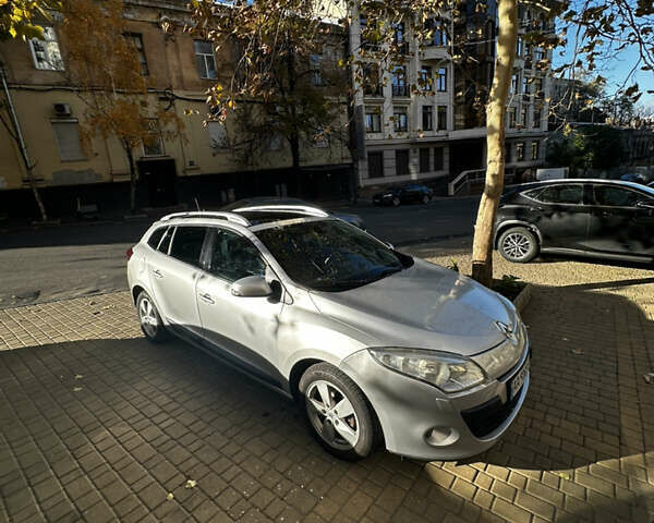 Рено Меган, объемом двигателя 1.46 л и пробегом 239 тыс. км за 7300 $, фото 1 на Automoto.ua