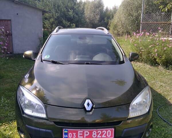 Рено Меган, объемом двигателя 1.6 л и пробегом 240 тыс. км за 6500 $, фото 1 на Automoto.ua