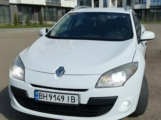 Рено Меган, объемом двигателя 1.5 л и пробегом 262 тыс. км за 6100 $, фото 1 на Automoto.ua