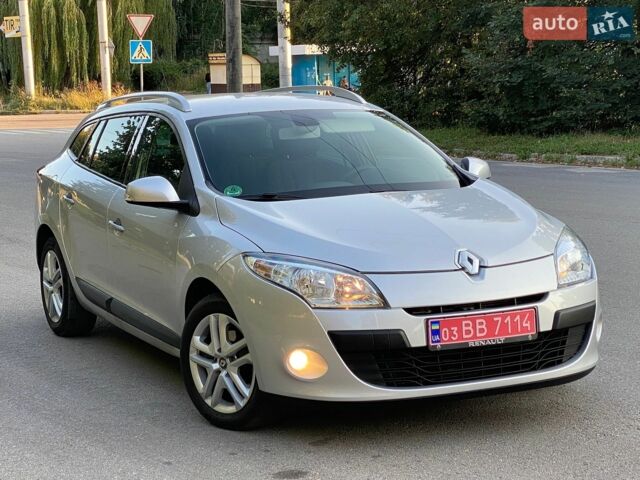 Рено Меган, объемом двигателя 1.6 л и пробегом 214 тыс. км за 7700 $, фото 1 на Automoto.ua