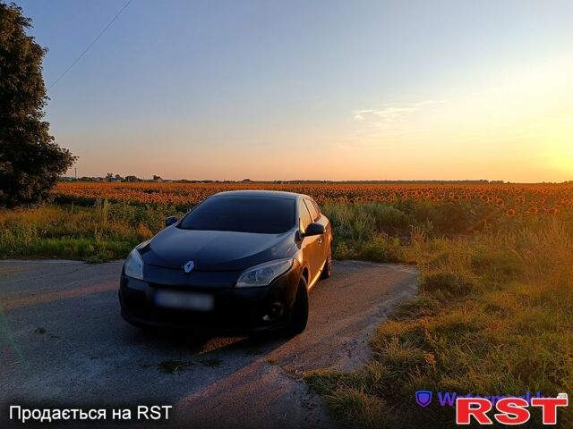 Рено Меган, объемом двигателя 1.5 л и пробегом 261 тыс. км за 6900 $, фото 1 на Automoto.ua