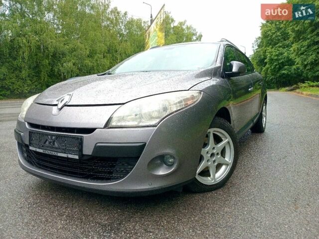 Рено Меган, объемом двигателя 1.46 л и пробегом 265 тыс. км за 6250 $, фото 1 на Automoto.ua