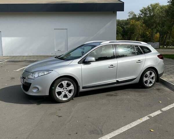 Рено Меган, об'ємом двигуна 1.5 л та пробігом 287 тис. км за 8500 $, фото 1 на Automoto.ua
