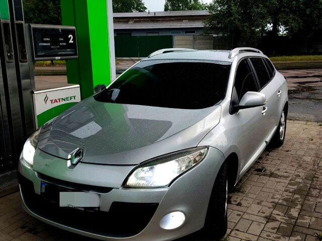 Рено Меган, объемом двигателя 1.5 л и пробегом 260 тыс. км за 7200 $, фото 1 на Automoto.ua