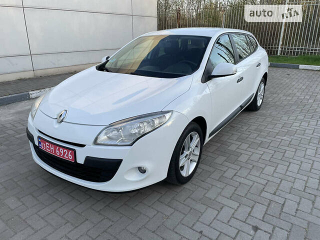 Рено Меган, объемом двигателя 1.5 л и пробегом 239 тыс. км за 7700 $, фото 1 на Automoto.ua