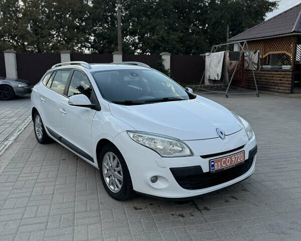 Рено Меган, объемом двигателя 1.5 л и пробегом 223 тыс. км за 6999 $, фото 1 на Automoto.ua