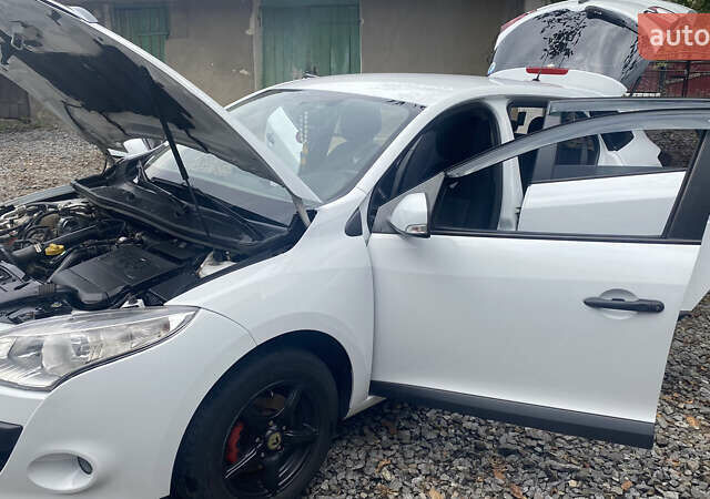 Рено Меган, объемом двигателя 1.46 л и пробегом 280 тыс. км за 7200 $, фото 1 на Automoto.ua