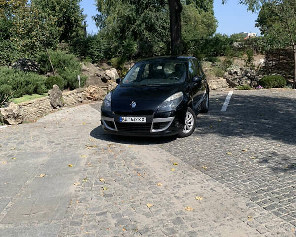 Рено Меган, об'ємом двигуна 1.46 л та пробігом 250 тис. км за 9200 $, фото 1 на Automoto.ua