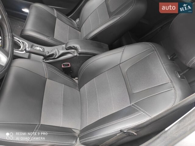 Рено Меган, объемом двигателя 1.5 л и пробегом 325 тыс. км за 8000 $, фото 1 на Automoto.ua