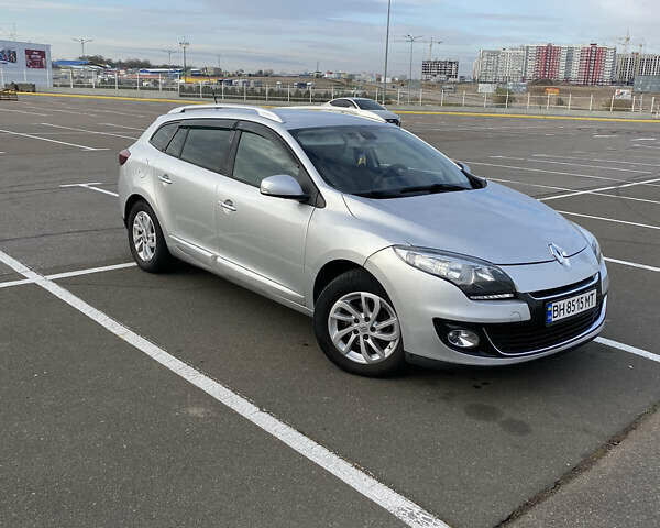 Рено Меган, объемом двигателя 1.5 л и пробегом 240 тыс. км за 7700 $, фото 1 на Automoto.ua