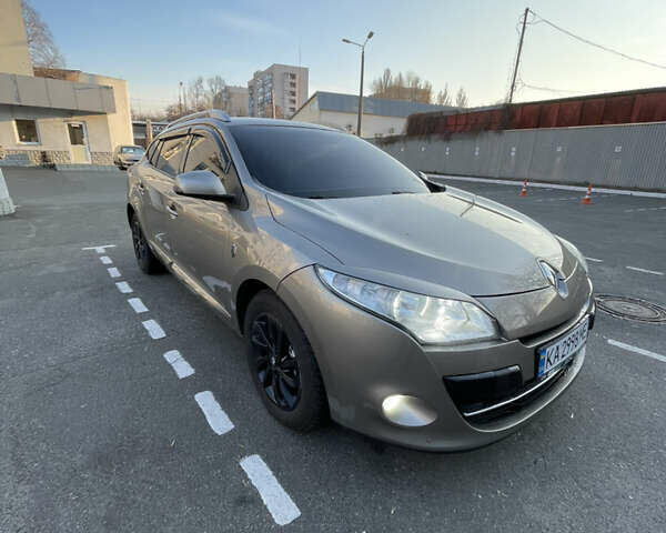 Рено Меган, об'ємом двигуна 1.5 л та пробігом 300 тис. км за 7400 $, фото 1 на Automoto.ua