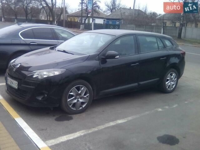 Рено Меган, объемом двигателя 1.5 л и пробегом 300 тыс. км за 7500 $, фото 1 на Automoto.ua