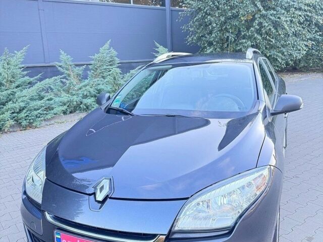 Рено Меган, объемом двигателя 1.6 л и пробегом 160 тыс. км за 7800 $, фото 1 на Automoto.ua