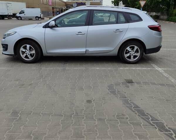 Рено Меган, объемом двигателя 1.46 л и пробегом 212 тыс. км за 9000 $, фото 1 на Automoto.ua