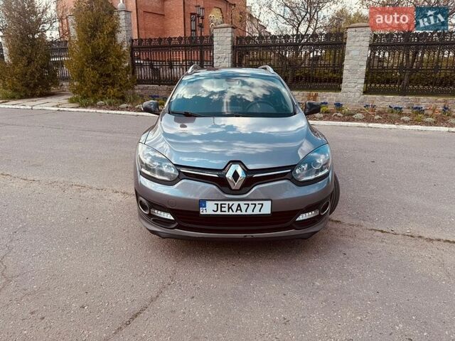 Рено Меган, объемом двигателя 1.5 л и пробегом 284 тыс. км за 8999 $, фото 1 на Automoto.ua