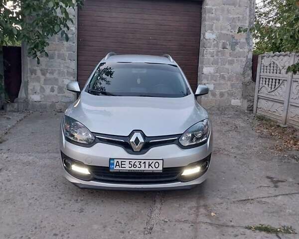 Рено Меган, объемом двигателя 1.5 л и пробегом 187 тыс. км за 10500 $, фото 1 на Automoto.ua