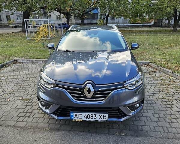 Рено Меган, объемом двигателя 1.46 л и пробегом 183 тыс. км за 13700 $, фото 1 на Automoto.ua