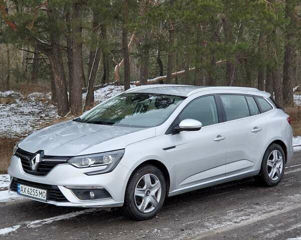 Рено Меган, объемом двигателя 1.5 л и пробегом 223 тыс. км за 12700 $, фото 1 на Automoto.ua