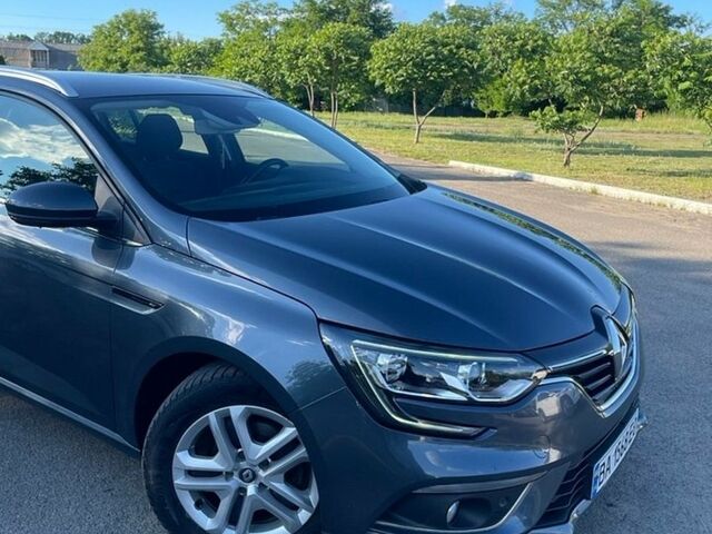 Рено Меган, объемом двигателя 1.5 л и пробегом 180 тыс. км за 10300 $, фото 1 на Automoto.ua