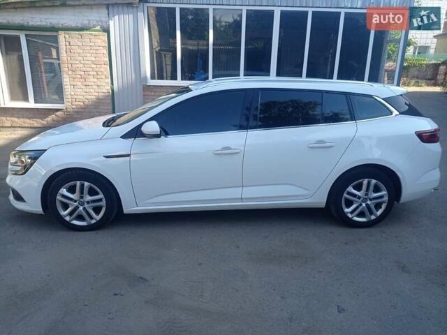 Рено Меган, объемом двигателя 1.46 л и пробегом 198 тыс. км за 13100 $, фото 1 на Automoto.ua