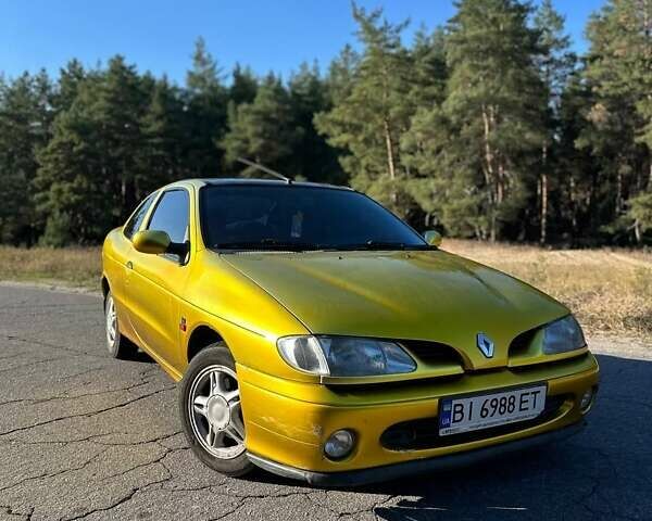 Жовтий Рено Меган, об'ємом двигуна 2 л та пробігом 235 тис. км за 2800 $, фото 1 на Automoto.ua