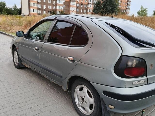 Сірий Рено Меган, об'ємом двигуна 1.6 л та пробігом 300 тис. км за 1800 $, фото 1 на Automoto.ua