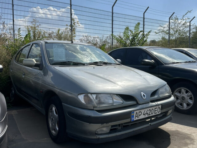 Сірий Рено Меган, об'ємом двигуна 1.6 л та пробігом 260 тис. км за 2100 $, фото 1 на Automoto.ua