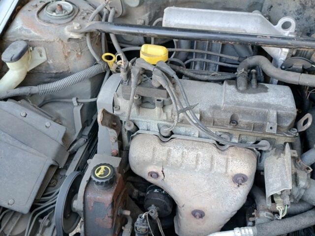 Сірий Рено Меган, об'ємом двигуна 1.6 л та пробігом 311 тис. км за 2300 $, фото 1 на Automoto.ua