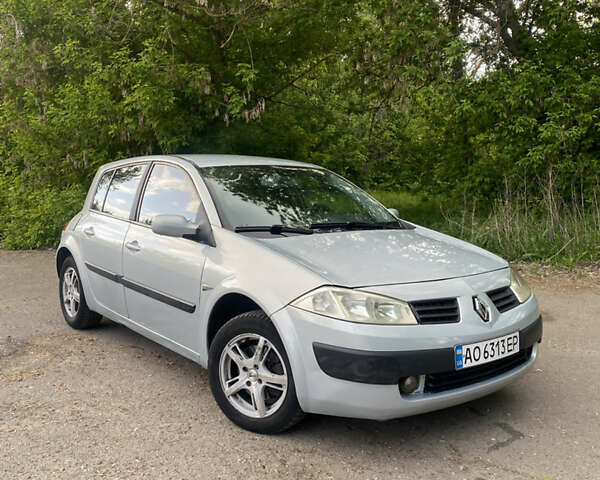 Рено Меган 2002 у Чернігові на Automoto.ua Сірий Рено Меган, об'ємом двигуна 1.6 л та пробігом 249 тис. км за 3450 $, фото 1 на Automoto.ua