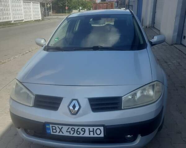 Сірий Рено Меган, об'ємом двигуна 1.6 л та пробігом 256 тис. км за 3600 $, фото 1 на Automoto.ua