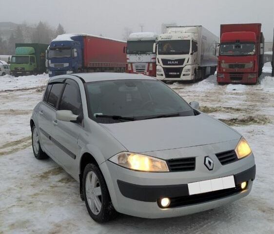 Серый Рено Меган, объемом двигателя 1.6 л и пробегом 230 тыс. км за 2000 $, фото 1 на Automoto.ua