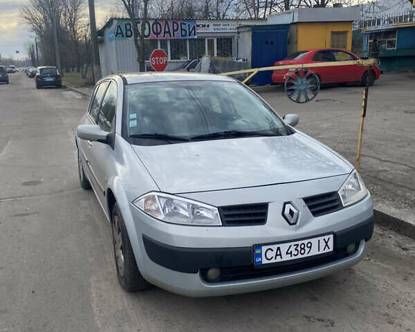 Серый Рено Меган, объемом двигателя 1.9 л и пробегом 320 тыс. км за 3000 $, фото 1 на Automoto.ua