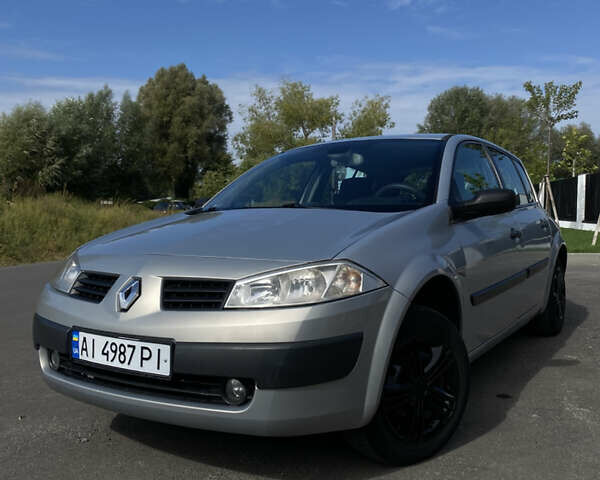 Сірий Рено Меган, об'ємом двигуна 1.6 л та пробігом 315 тис. км за 3845 $, фото 1 на Automoto.ua