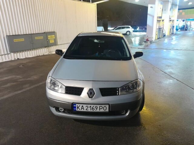 Серый Рено Меган, объемом двигателя 1.6 л и пробегом 332 тыс. км за 4000 $, фото 1 на Automoto.ua