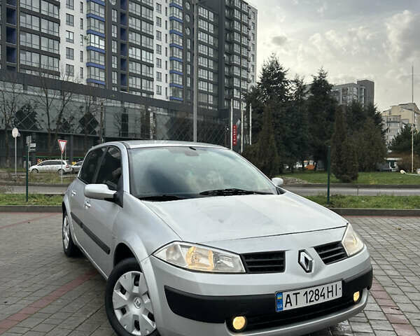 Сірий Рено Меган, об'ємом двигуна 1.46 л та пробігом 240 тис. км за 3999 $, фото 1 на Automoto.ua