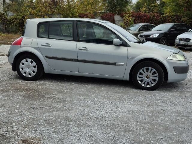 Серый Рено Меган, объемом двигателя 2 л и пробегом 205 тыс. км за 4700 $, фото 1 на Automoto.ua