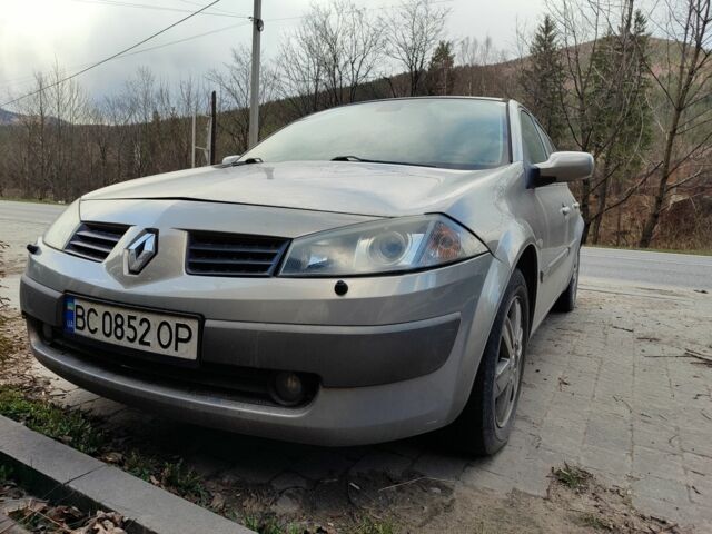 Сірий Рено Меган, об'ємом двигуна 1.9 л та пробігом 317 тис. км за 2000 $, фото 1 на Automoto.ua