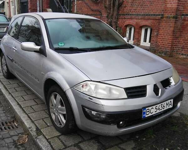 Серый Рено Меган, объемом двигателя 1.39 л и пробегом 200 тыс. км за 2999 $, фото 1 на Automoto.ua