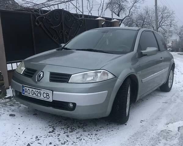 Серый Рено Меган, объемом двигателя 1.5 л и пробегом 170 тыс. км за 4500 $, фото 1 на Automoto.ua