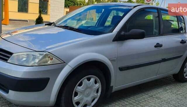 Серый Рено Меган, объемом двигателя 1.4 л и пробегом 171 тыс. км за 4300 $, фото 1 на Automoto.ua